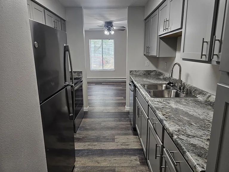 Orchard Village Apartments — Photo 70