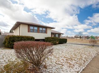 1951 Brookfield Rd, Columbus, OH 43229