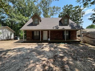 28 Woodbriar Dr, Jacksonville, AR 72076
