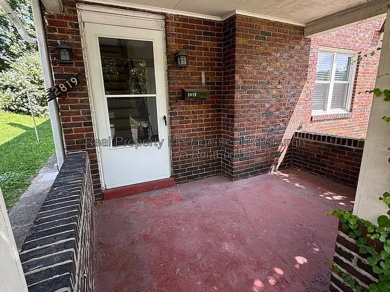 2819 Morlock St — Photo 11