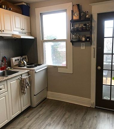 4th image of 1071 Davenport Rd #1A