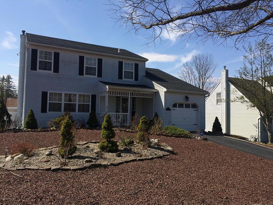 1st image of 740 Nebraska Ave