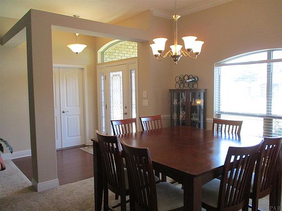 5th image of 2001 Larkspur Cir