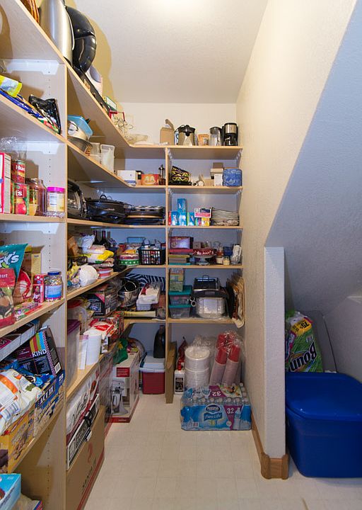 Large Walk in Pantry