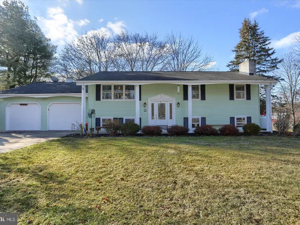 46 Warrington Rd, Dillsburg, PA 17019