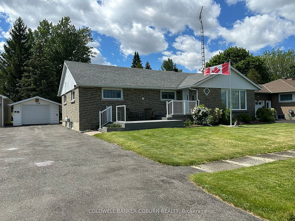1st image of 20 Elizabeth Dr