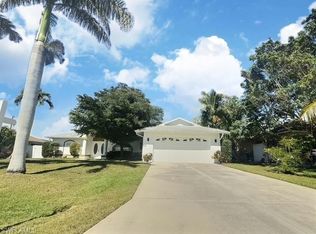 609 SE 23rd St, Cape Coral, FL 33990