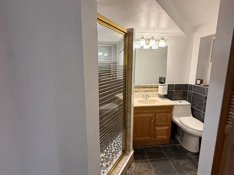 10702 SE 3rd St — Photo 22