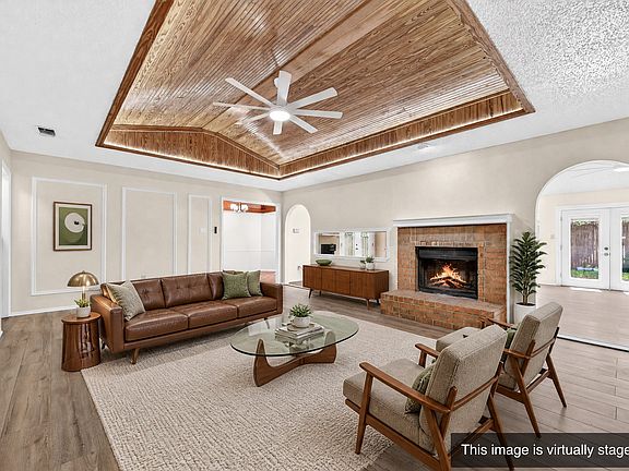 2nd image of 3856 Double Oak Ln
