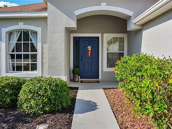 2nd image of 1402 Emerald Hill Way