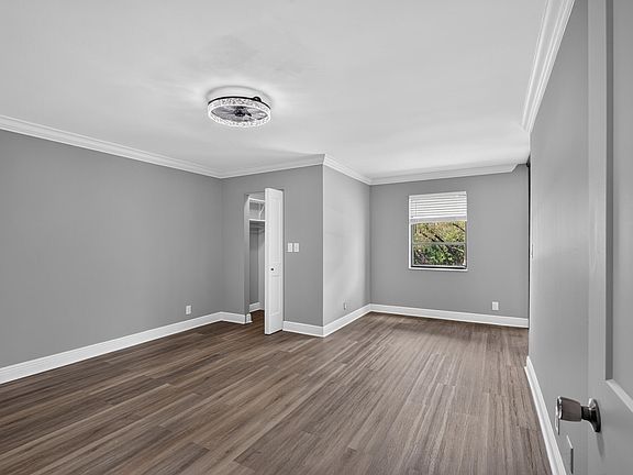 5th image of 6935 Huntington Lane #207
