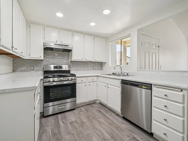 PepperTree Place — Photo 10