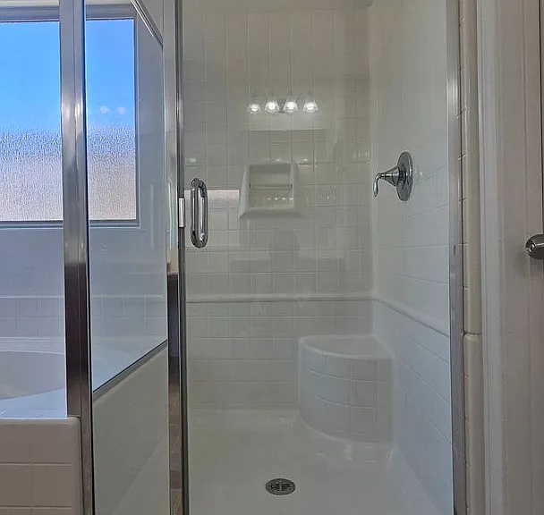 5367 Glenburnie St — Photo 34
