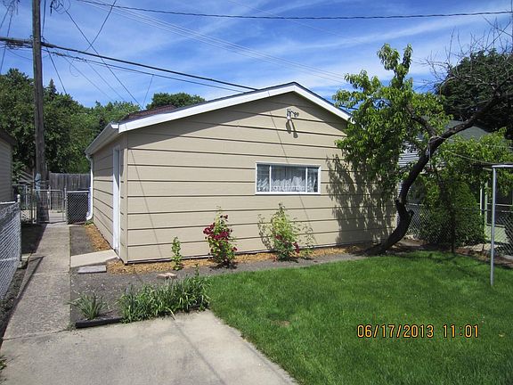 3rd image of 3444 N Ozark Ave