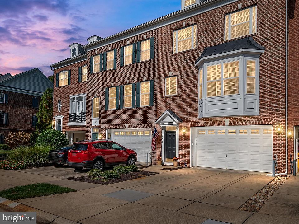 1st image of 429 Penwood Dr