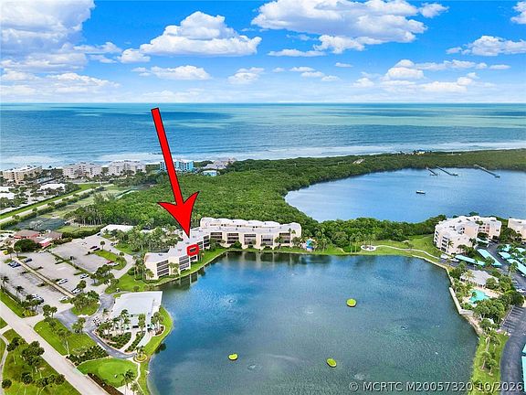 4th image of 221 NE Plantation Rd APT 403