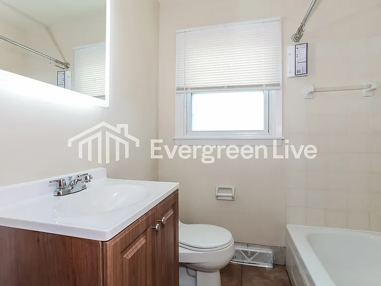 2590 Altura Dr — Photo 10