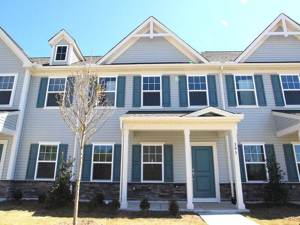 1st image of 395 Shakespeare Dr