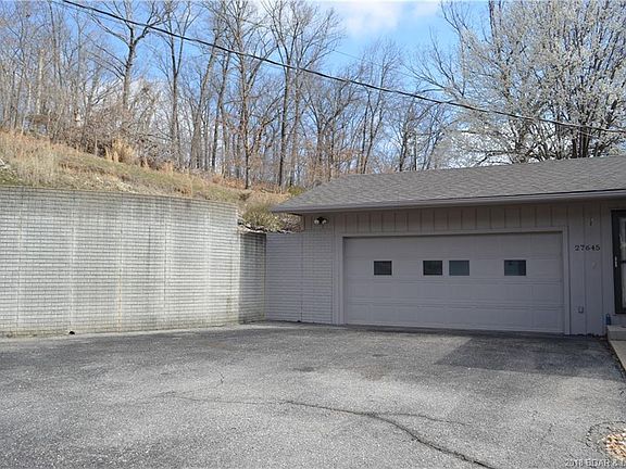 3rd image of 27645 Majestic Ln