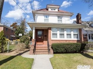 231 E Maujer St, Valley Stream, NY 11580