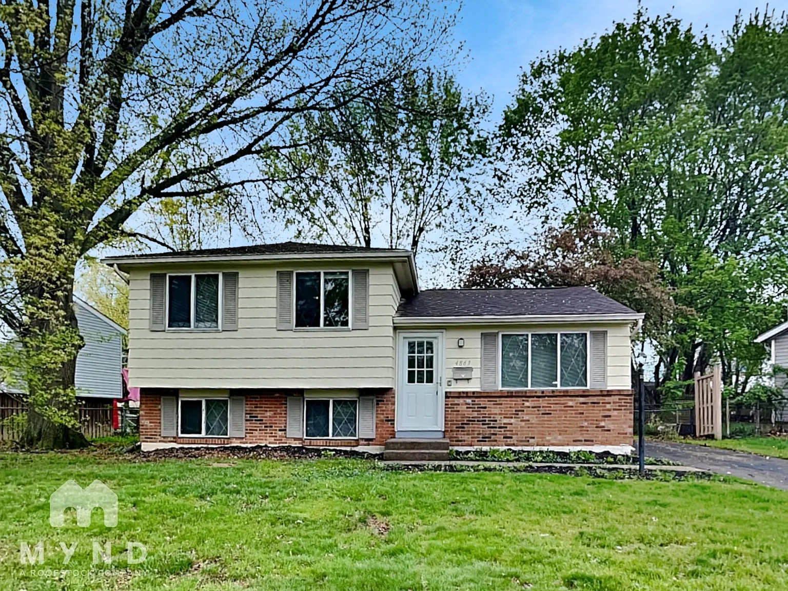 3 bed, 1.0 bath, 1192 sqft, $1,795 — Photo 1