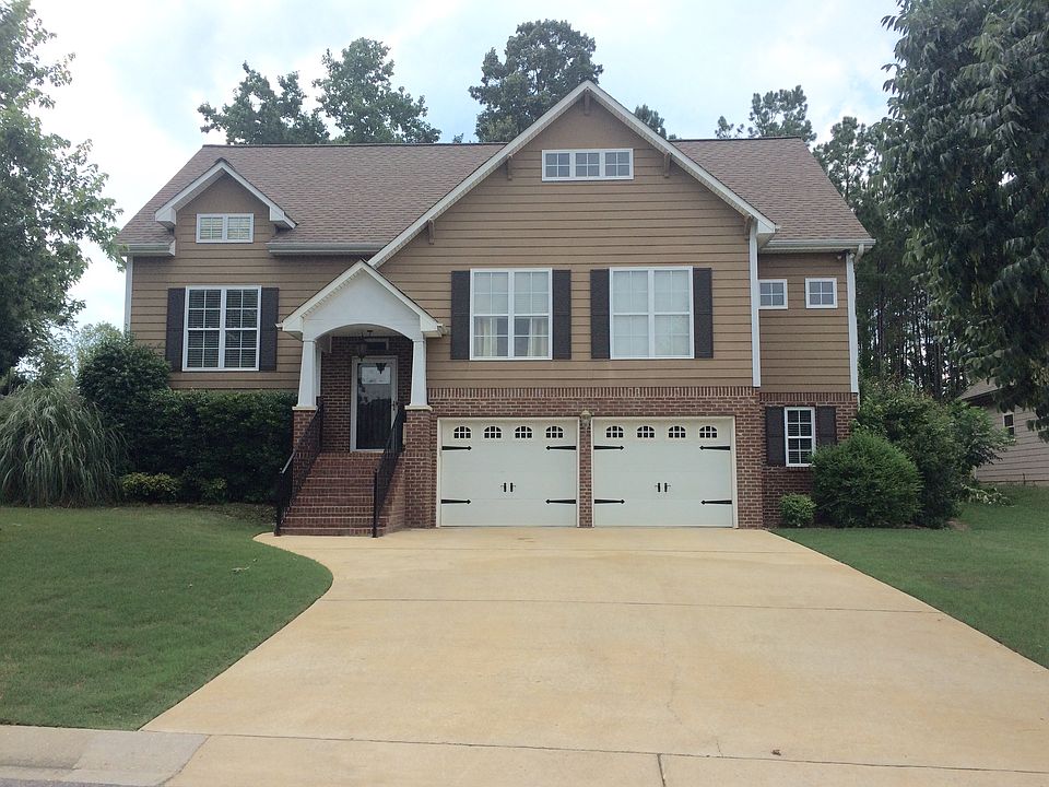 1st image of 224 Piney Woods Ln