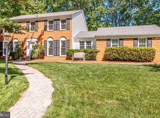 5187 Dungannon Rd, Fairfax, VA 22030