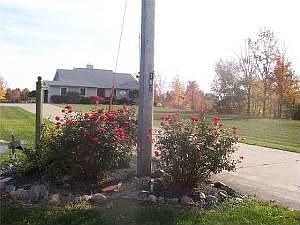 1st image of 182 Seneca Dr