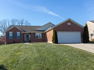 6277 Woodcrest Dr, Burlington, KY 41005