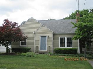 2438 Bears Den Rd, Youngstown, OH 44511