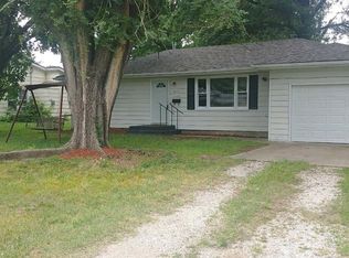 817 E Jefferson St, Clinton, MO 64735