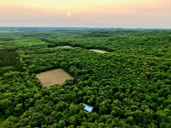 S593 Oak Hill Ln, Wisconsin Dells, WI 53965