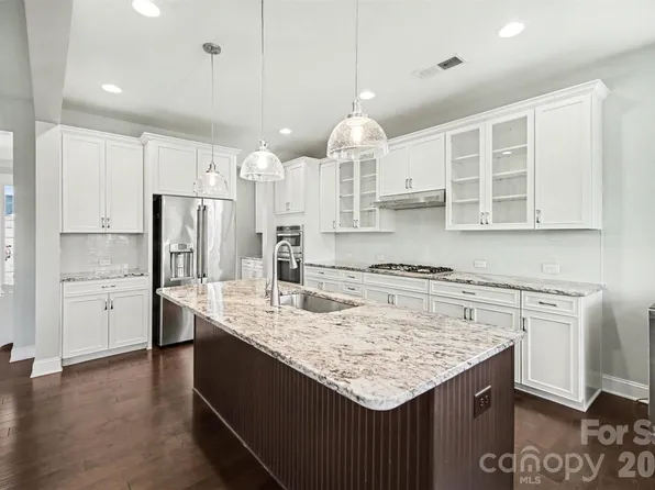 7200 Irongate Dr, Lancaster, SC 29720