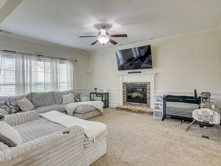 2507 Kari Ln — Photo 6