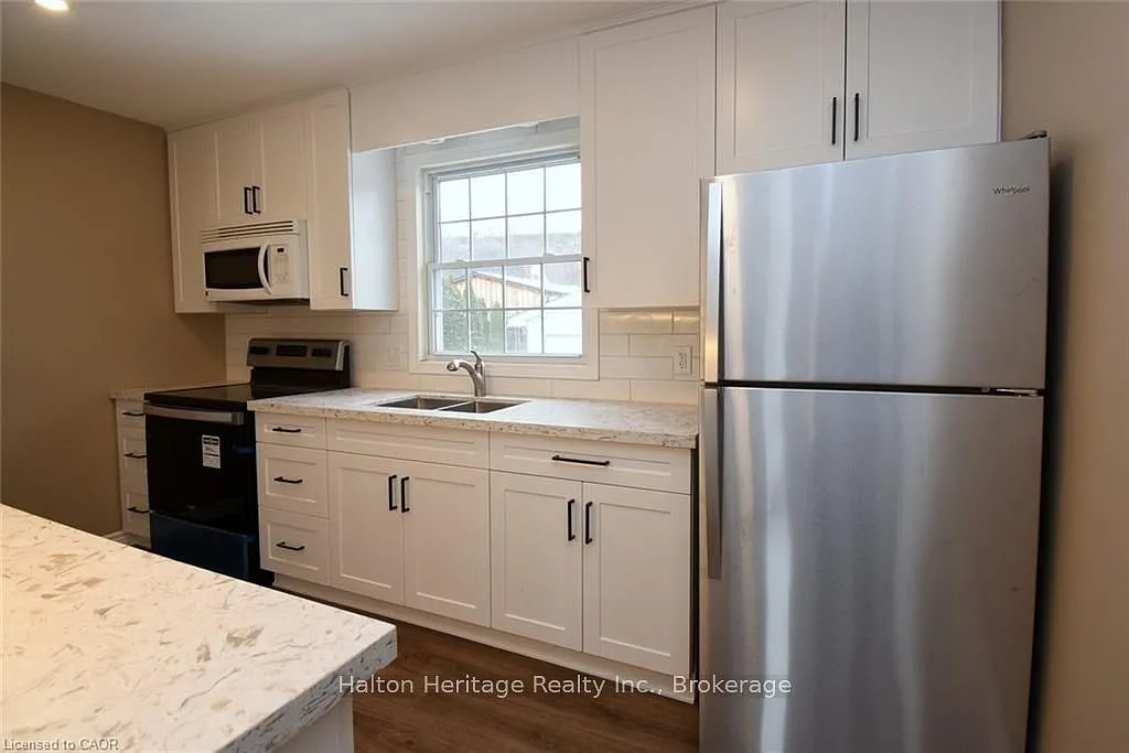 342 Rosedale Ave — Photo 3