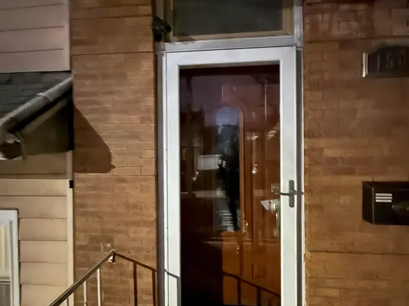 1502 39th Street image 1 of 12