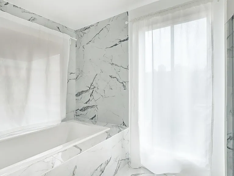 5300 Mercer St #9 — Photo 17
