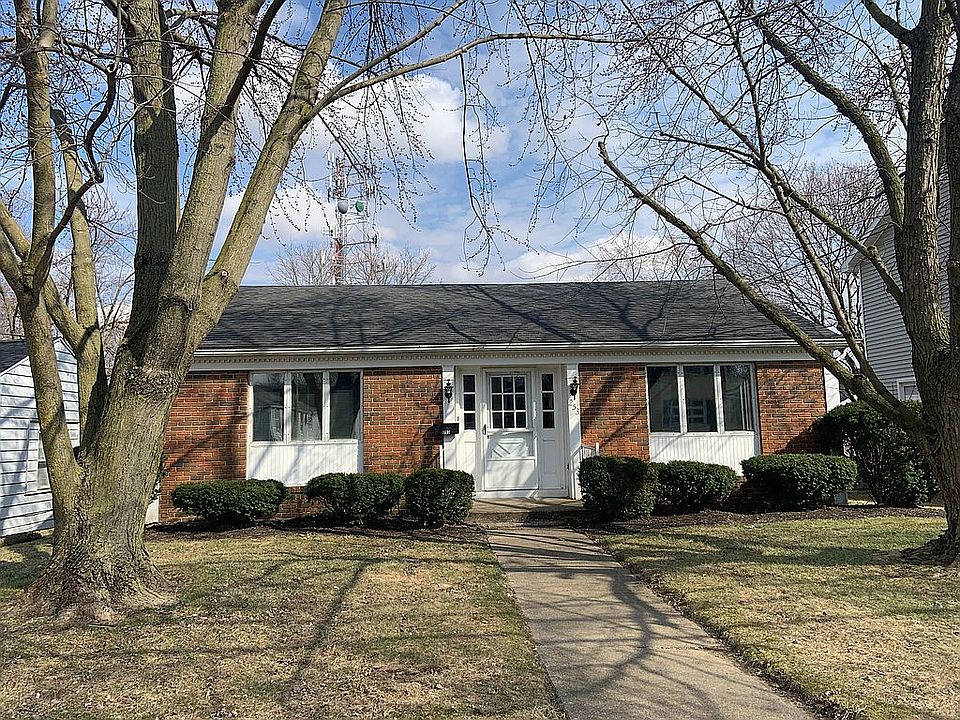 1st image of 253 Manville Ave