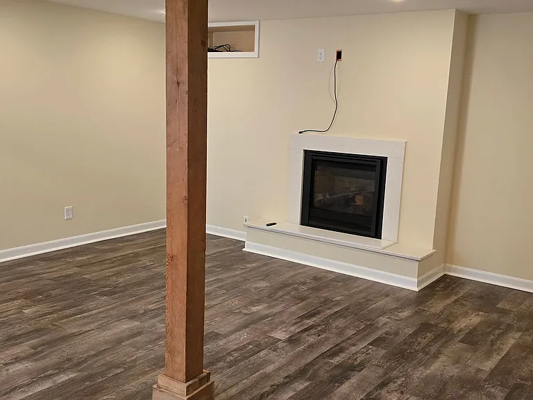 2187 Cedar Ln — Photo 9