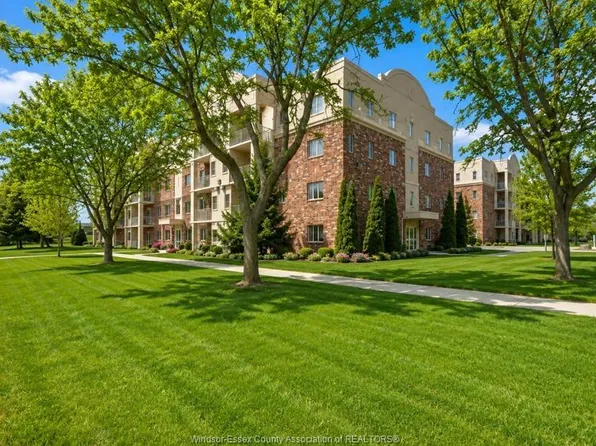 5995 Ellis St #104, Lasalle, ON N9H 2P1