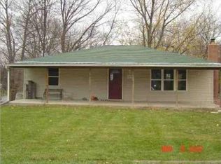 1279 W Grove Rd, Centerville, IN 47330