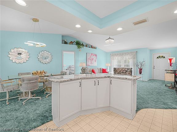 4th image of 4423 Loquat Rd