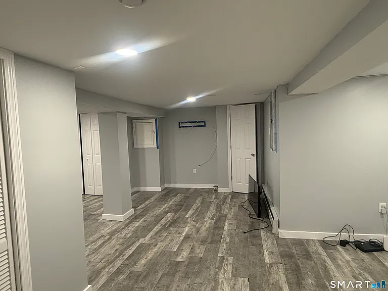 382 Vine St #6 — Photo 4