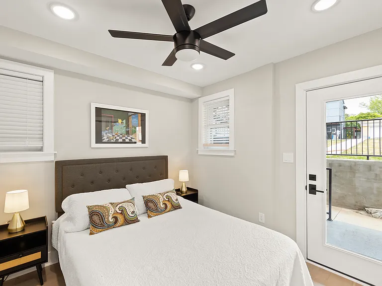 127 South Braddock Street - 301 — Photo 7
