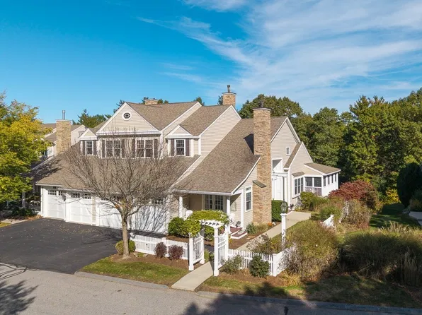 1 Curlew Ct #A, Gloucester, MA 01930