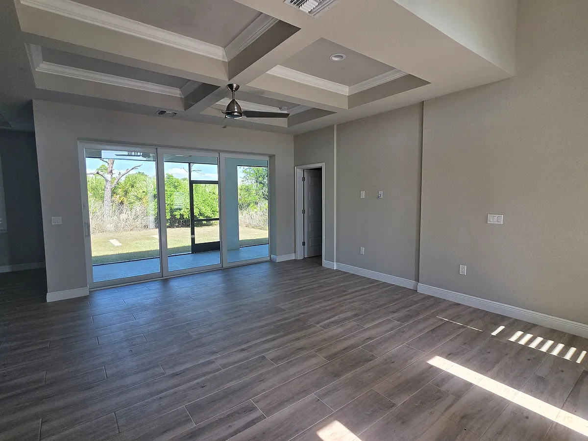 Building Photo - 8088 Alanson St