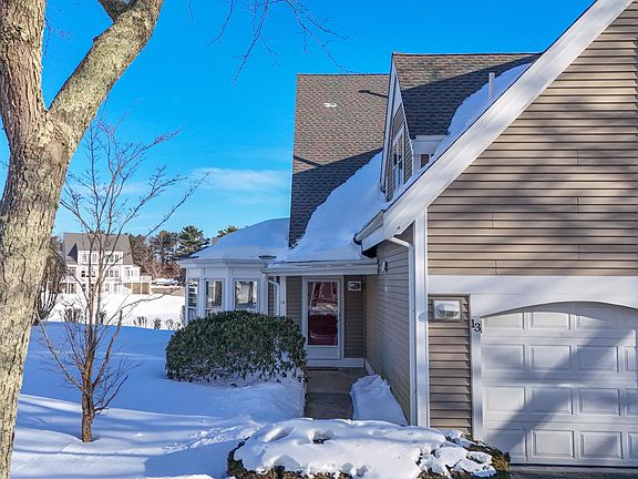 3rd image of 13 Bay Pointe Dr Extension UNIT 13