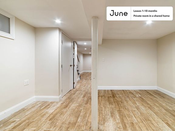 4th image of 39A Broome St #1-C