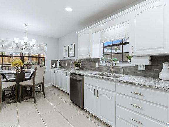 5th image of 204 Port South Ln