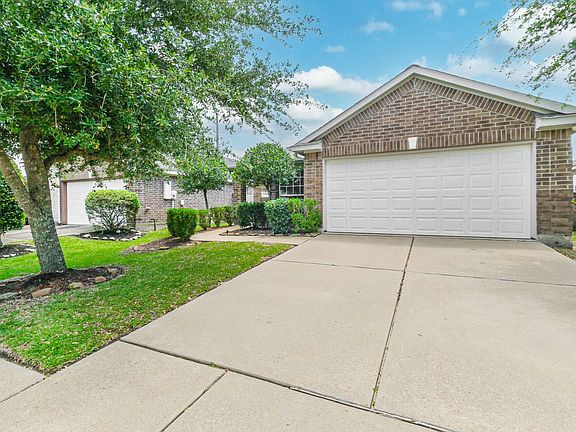 4th image of 19907 Parkstone Bend Ln